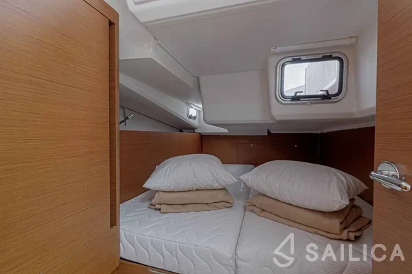 Sun Odyssey 440 - Yacht Charter Sailica
