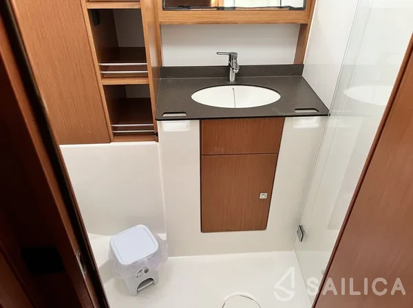 Bavaria 51 Cruiser - Yacht Charter Sailica