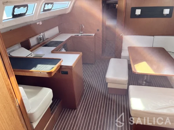 Bavaria 51 Cruiser - Yacht Charter Sailica