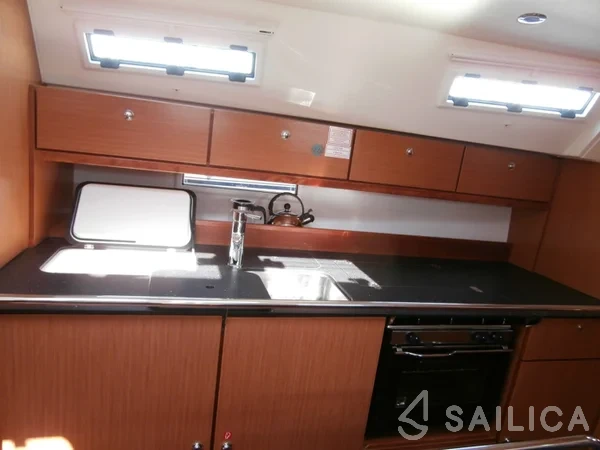 Bavaria 40 Cruiser - Yacht Charter Sailica