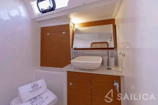 Dufour 390 - Yacht Charter Sailica