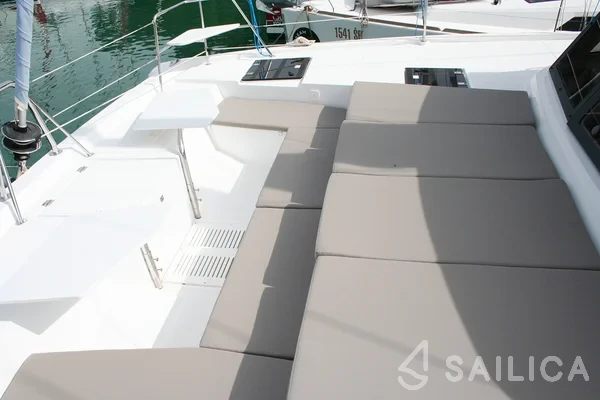 Bali Catspace - Yacht Charter Sailica