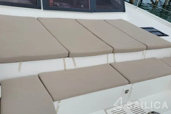 Bali Catspace - Yacht Charter Sailica