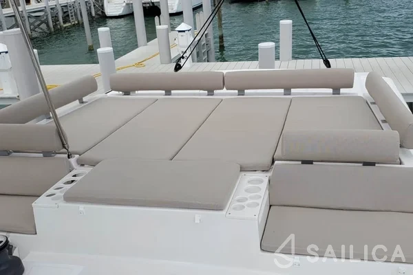 Bali Catspace - Yacht Charter Sailica