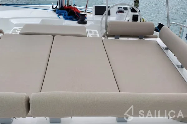 Bali Catspace - Yacht Charter Sailica