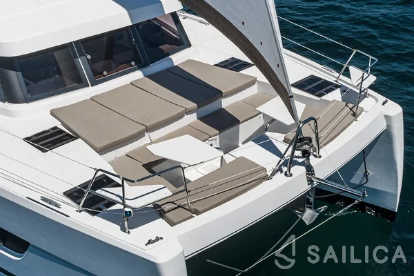 Bali Catspace - Yacht Charter Sailica