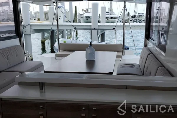 Bali Catspace - Yacht Charter Sailica