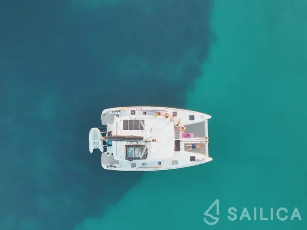 Lagoon 40 - Yacht Charter Sailica