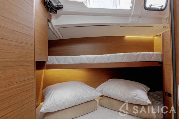 Sun Odyssey 490 - Yacht Charter Sailica