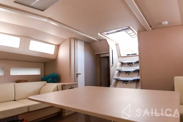 Jeanneau 60 - Yacht Charter Sailica