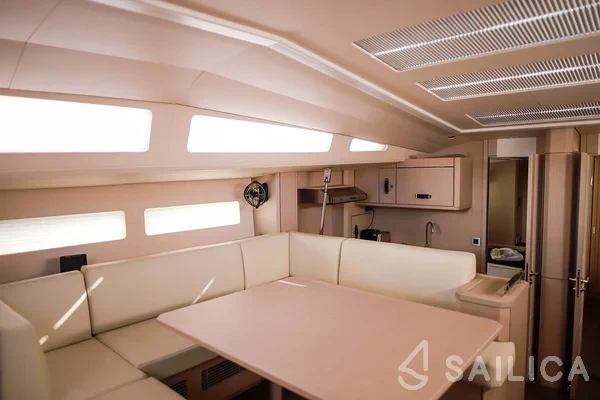 Jeanneau 60 - Yacht Charter Sailica