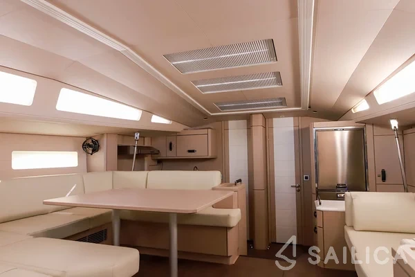 Jeanneau 60 - Yacht Charter Sailica