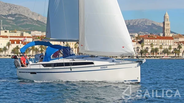 Bavaria 34 Cruiser - Photo #33 Bavaria 34 Cruiser - Yacht Charter Sailica