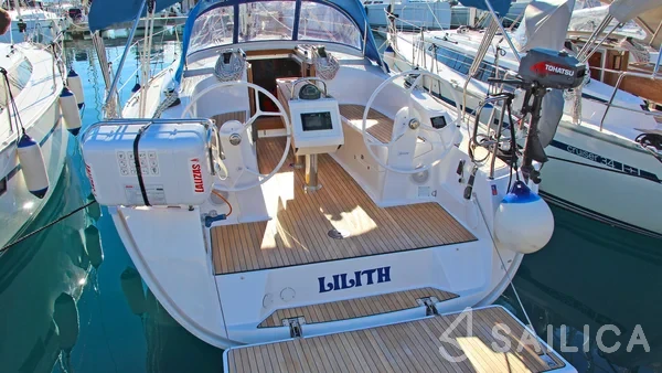 Bavaria 34 Cruiser - Photo #27 Bavaria 34 Cruiser - Yacht Charter Sailica