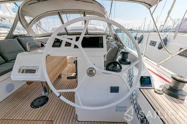 Bavaria C45 - Yacht Charter Sailica