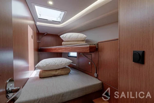 Bavaria C45 - Yacht Charter Sailica