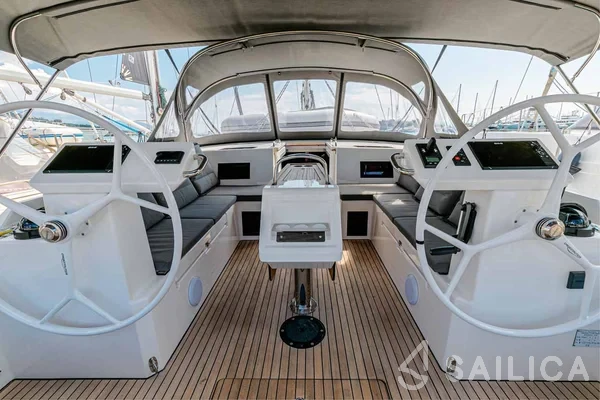 Bavaria C45 - Yacht Charter Sailica
