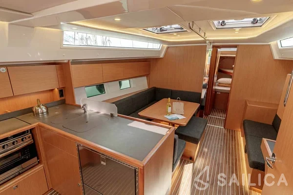 Bavaria C45 - Yacht Charter Sailica