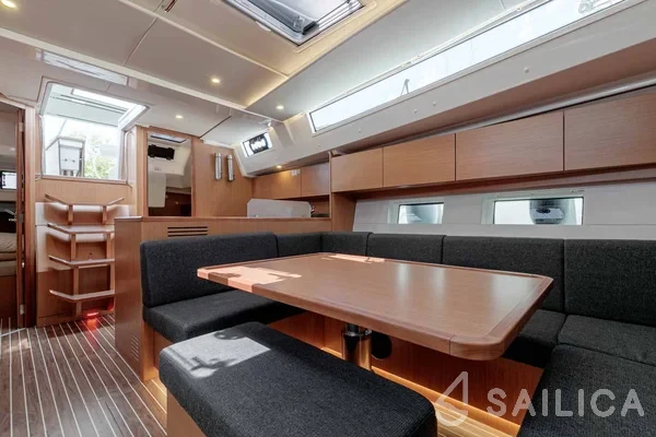 Bavaria C45 - Yacht Charter Sailica