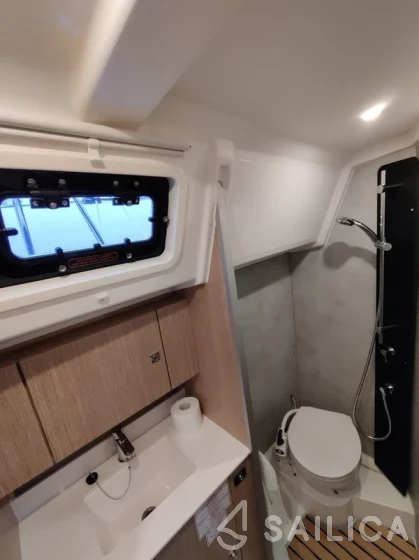 Bavaria C42 - Yacht Charter Sailica