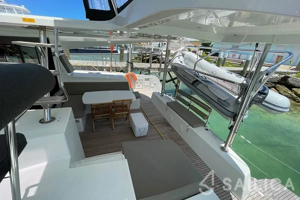 Lagoon 42 - Yacht Charter Sailica