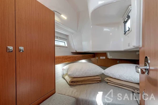 Bavaria 34 Cruiser - Yacht Charter Sailica