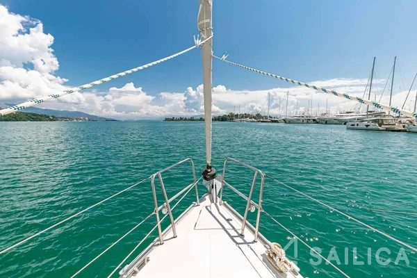 Bavaria 34 Cruiser - Yacht Charter Sailica