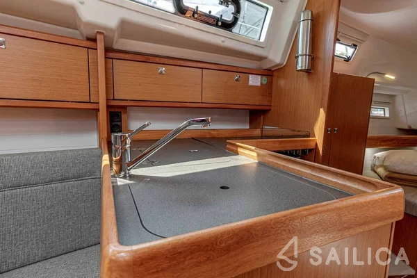 Bavaria 34 Cruiser - Yacht Charter Sailica