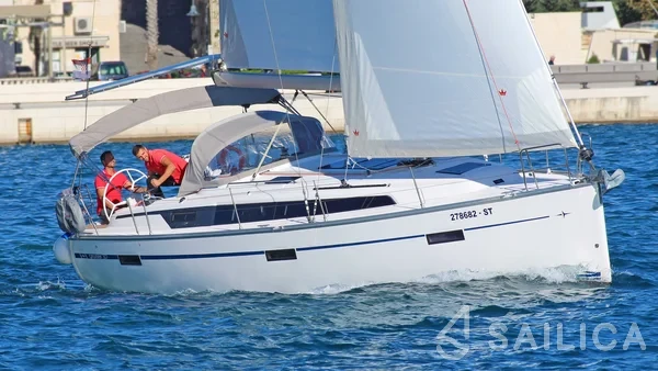 Bavaria 37 Cruiser - Photo #43 Bavaria 37 Cruiser - Yacht Charter Sailica
