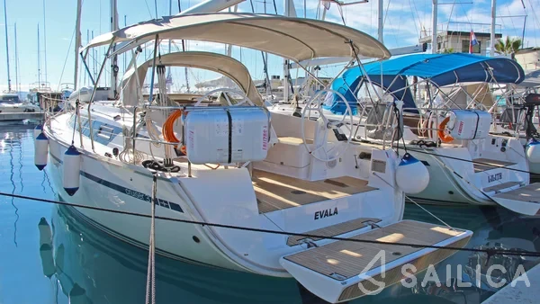 Bavaria 37 Cruiser - Photo #38 Bavaria 37 Cruiser - Yacht Charter Sailica