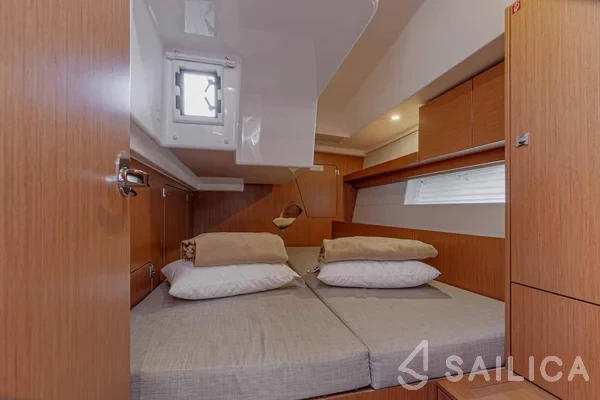 Bavaria C45 - Yacht Charter Sailica