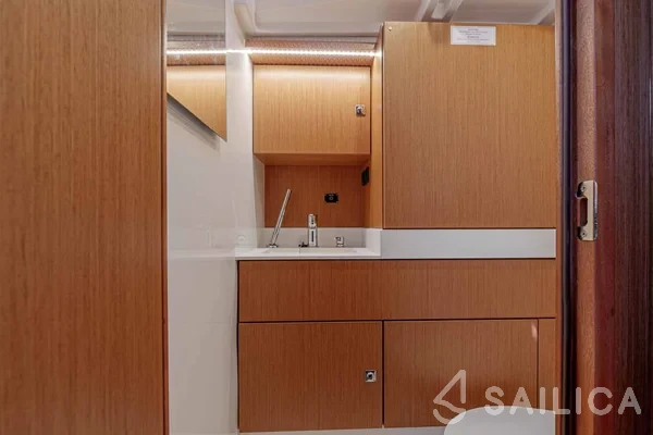 Bavaria C45 - Yacht Charter Sailica