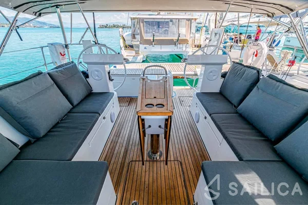 Bavaria C45 - Yacht Charter Sailica