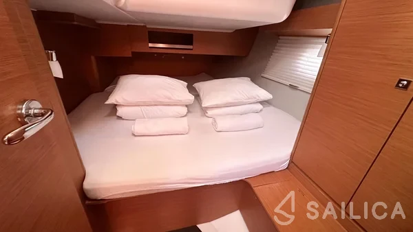 Dufour 390 Grand Large - Yacht Charter Sailica