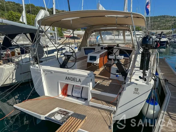 Dufour 390 Grand Large - Yacht Charter Sailica