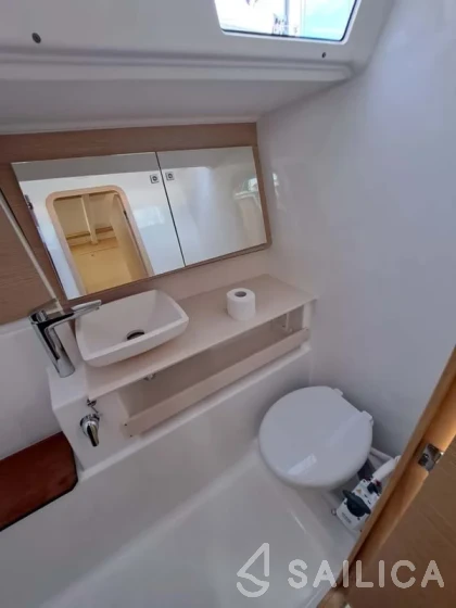 Dufour 430 - Yacht Charter Sailica