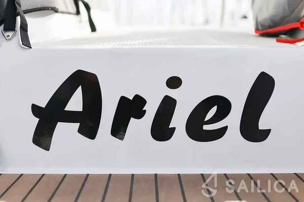 Astréa 42 - Yacht Charter Sailica
