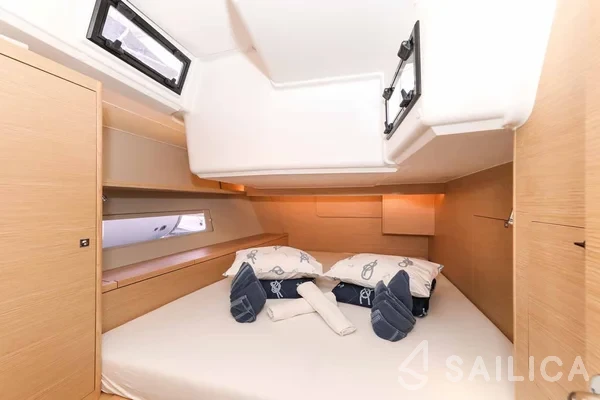 Dufour 470 - Yacht Charter Sailica
