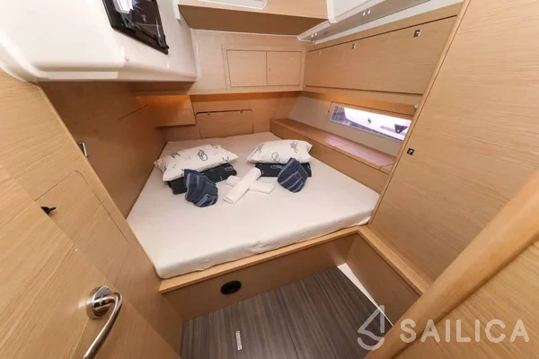 Dufour 470 - Yacht Charter Sailica