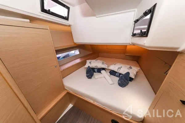 Dufour 470 - Yacht Charter Sailica