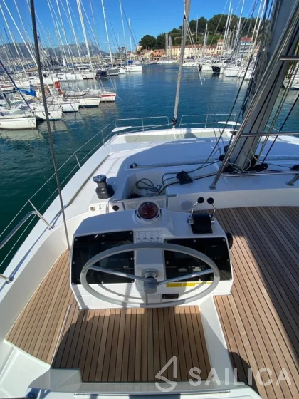 Bali 4.6 - Yacht Charter Sailica