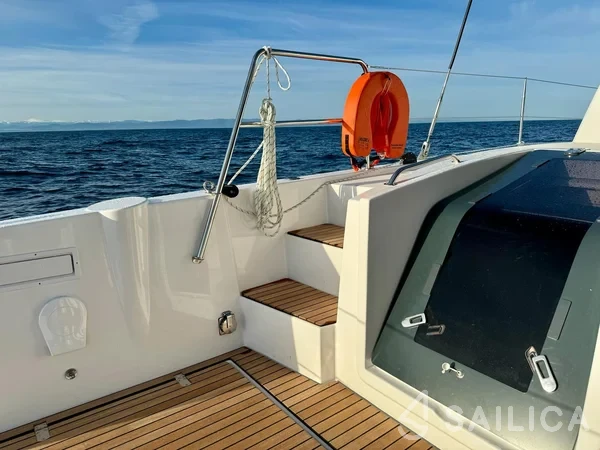 Bali 4.6 - Yacht Charter Sailica