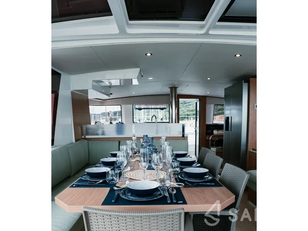 Bali 4.6 - Yacht Charter Sailica
