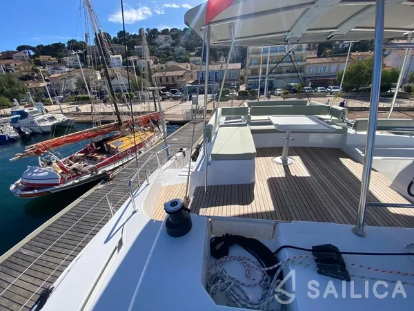 Bali 4.6 - Yacht Charter Sailica