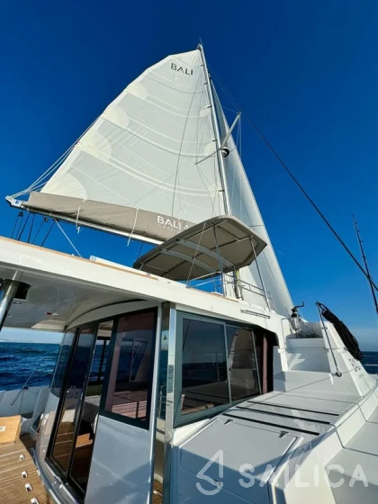 Bali 4.6 - Yacht Charter Sailica