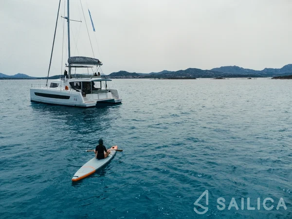 Bali 4.6 - Yacht Charter Sailica