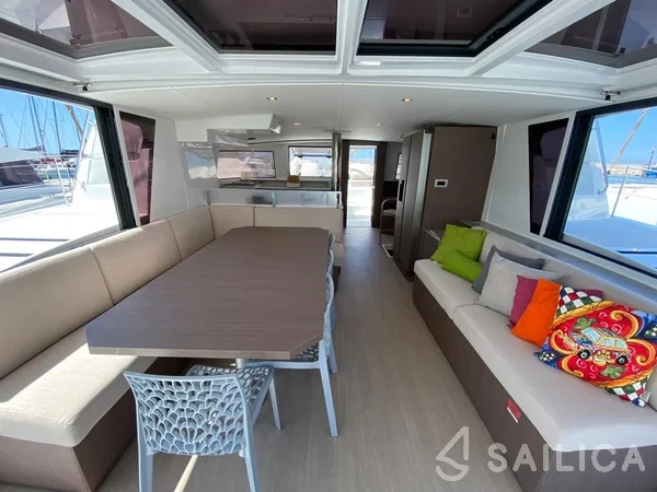 Bali 4.6 - Yacht Charter Sailica