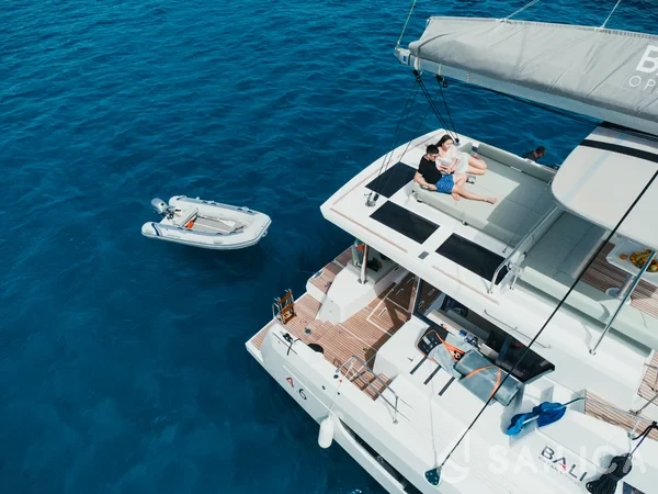 Bali 4.6 - Yacht Charter Sailica