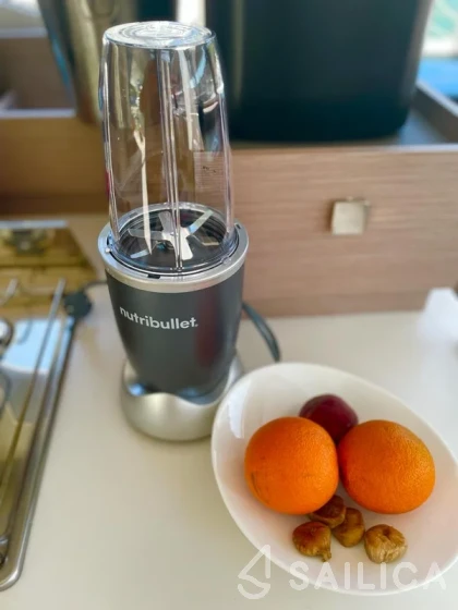 Astréa 42 - Yacht Charter Sailica