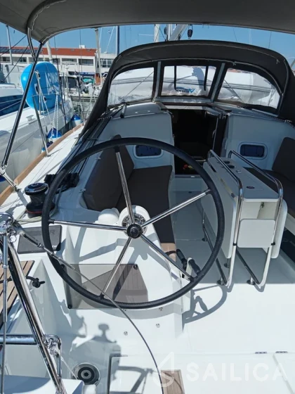 Sun Odyssey 349 - Yacht Charter Sailica